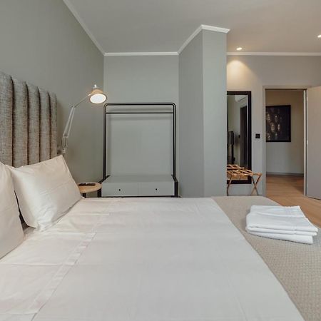 River Eyes Suites บีลาโนวาเดกายา ภายนอก รูปภาพ