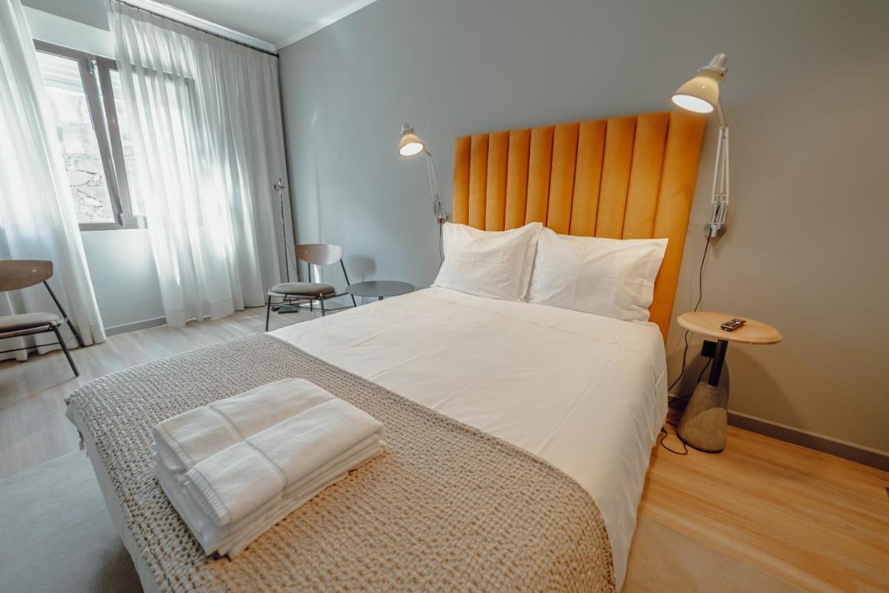 River Eyes Suites บีลาโนวาเดกายา ภายนอก รูปภาพ