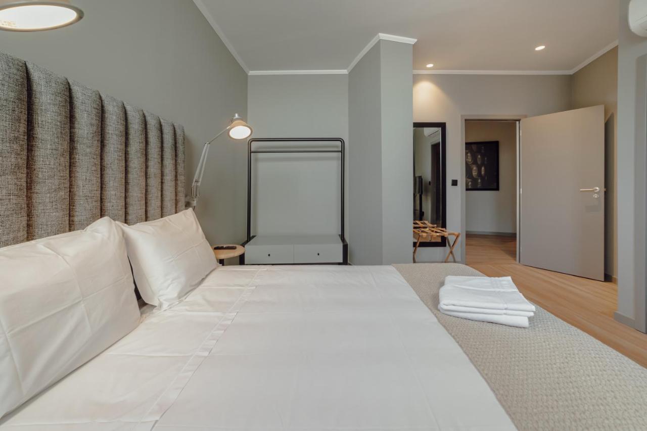 River Eyes Suites บีลาโนวาเดกายา ภายนอก รูปภาพ
