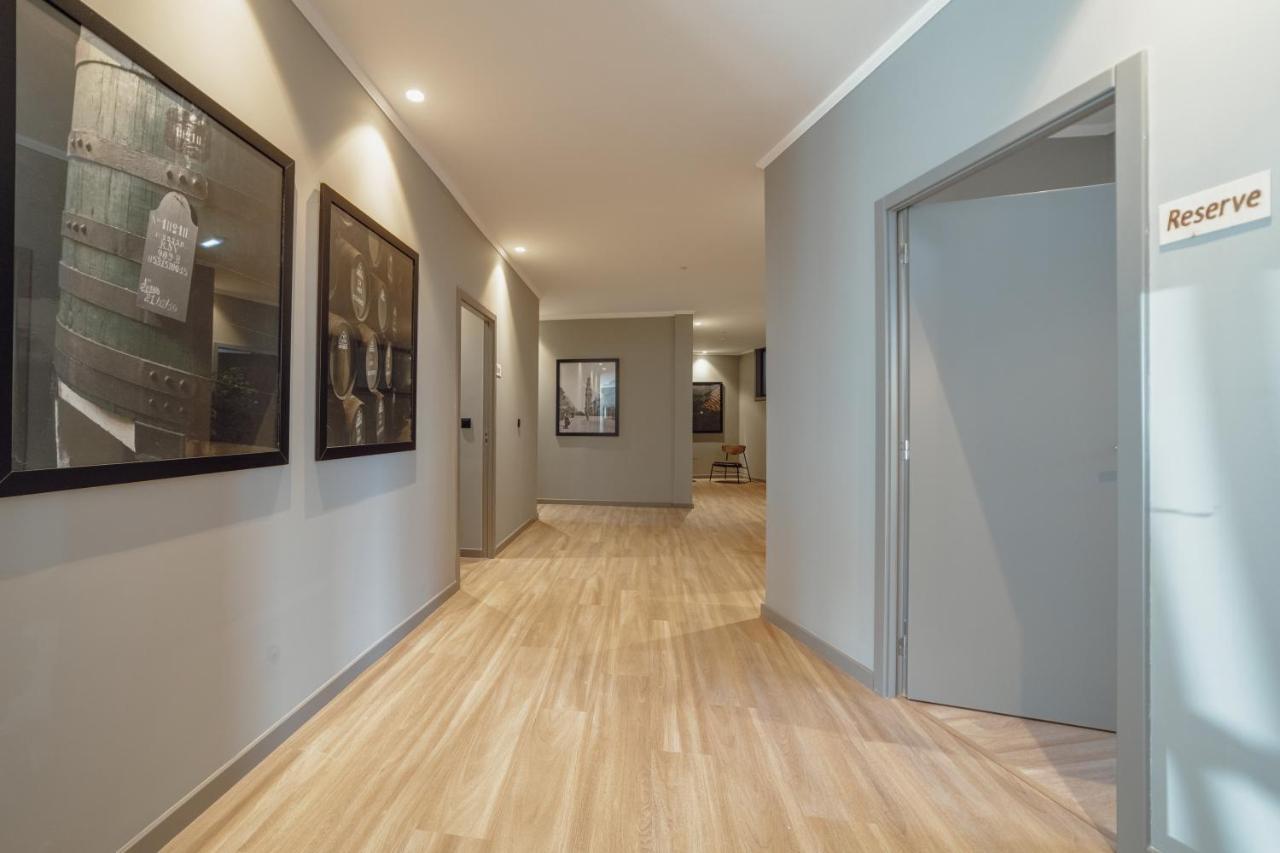 River Eyes Suites บีลาโนวาเดกายา ภายนอก รูปภาพ