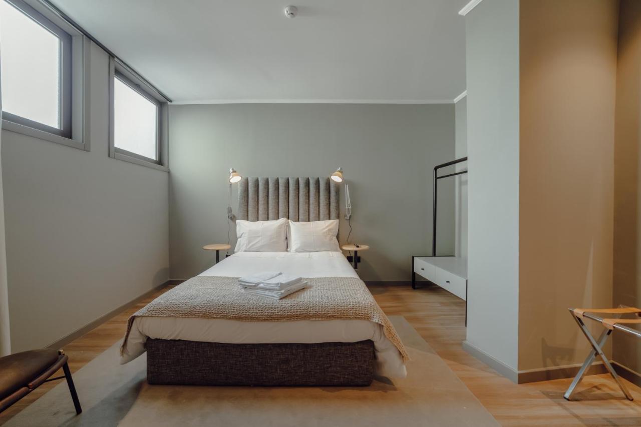 River Eyes Suites บีลาโนวาเดกายา ภายนอก รูปภาพ