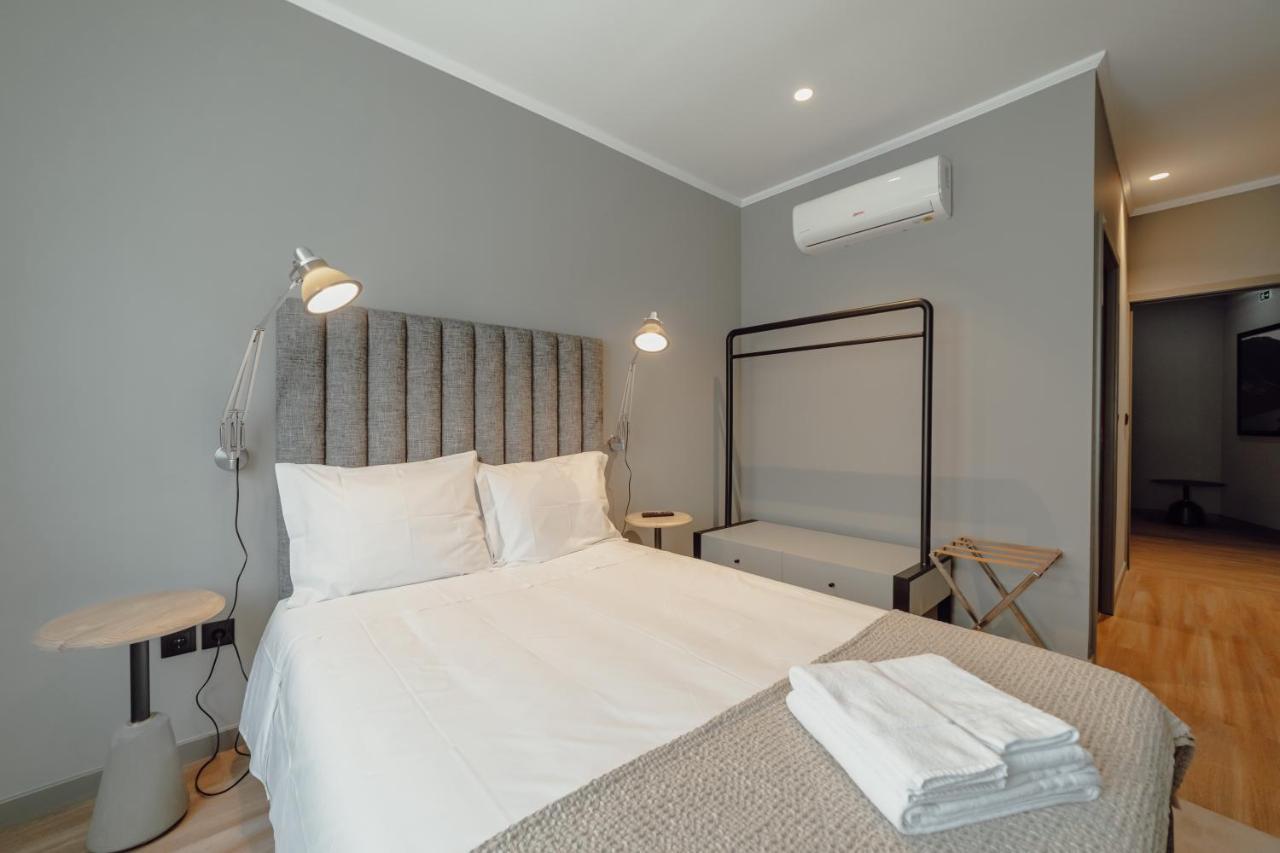 River Eyes Suites บีลาโนวาเดกายา ภายนอก รูปภาพ