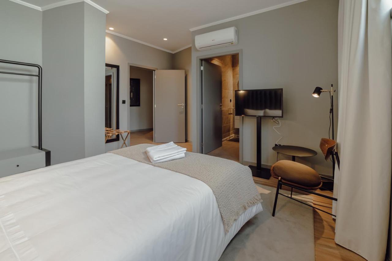 River Eyes Suites บีลาโนวาเดกายา ภายนอก รูปภาพ
